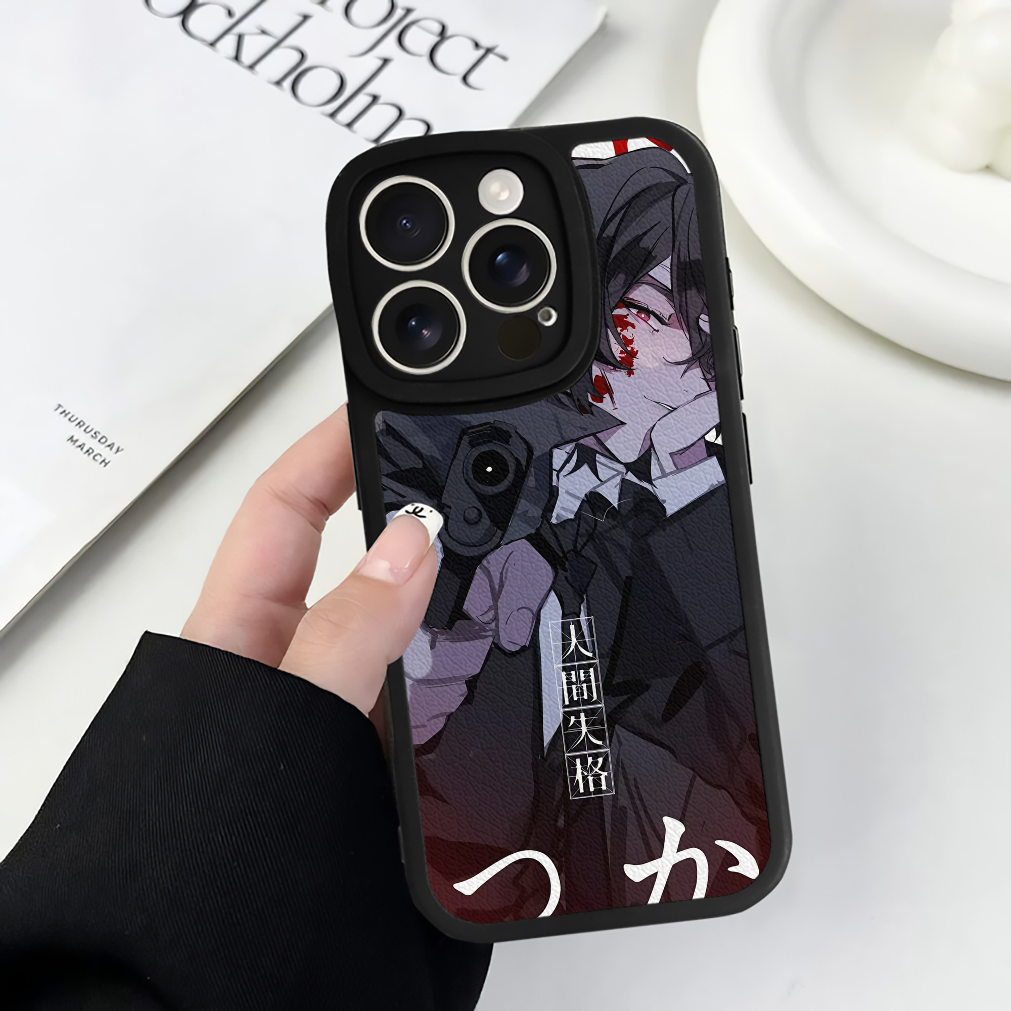 （画像用） 文豪ストレイドッグス Bungo Stray Dogs 【iPhone 16シリーズ対応】シリコンスマホケース（レザー調） 材質：シリコン